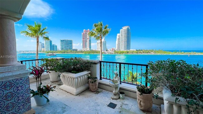 Building Photo - 7241 Fisher Island Dr