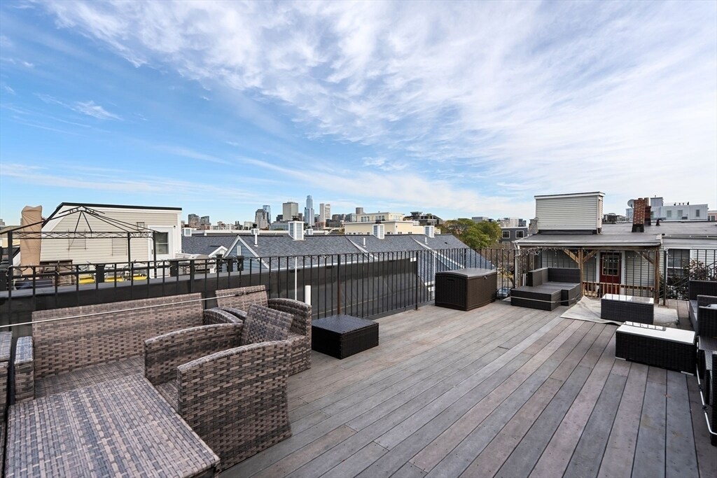 Building Photo - 180 Gold St