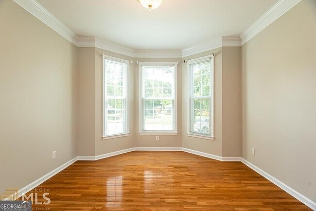 Building Photo - 225 Heritage Lake Dr