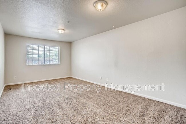 Building Photo - 172 S Cody St