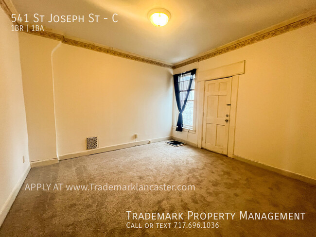 Building Photo - Nice 1 Bedroom Apartment