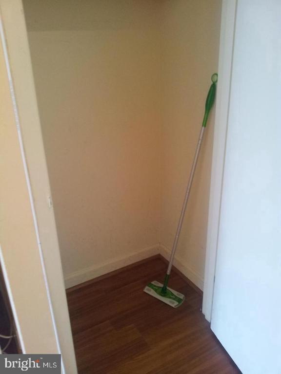 Building Photo - 1111 Arlington Blvd