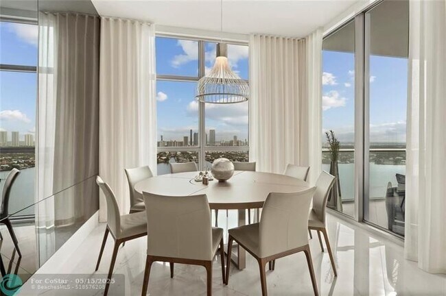 Building Photo - 17301 Biscayne Blvd