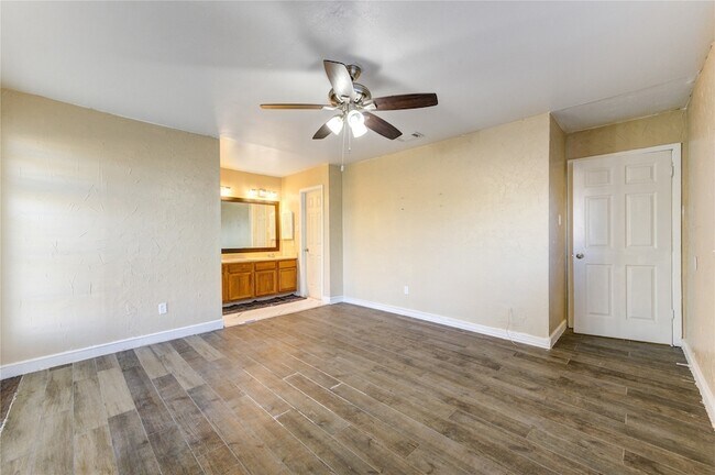Building Photo - 11923 Loveland Pass Dr