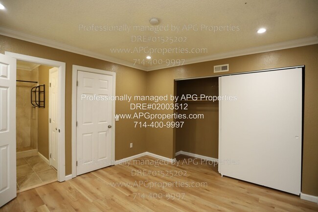 Building Photo - 630 S Knott Ave