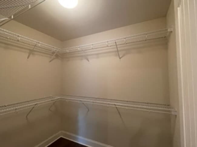 Building Photo - 821 Bristol Court