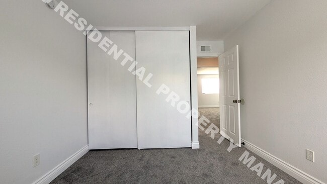 Building Photo - 2806 Atadero Ct