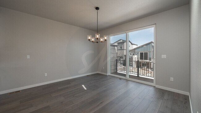 Building Photo - Modern 4 Bedroom Home in Wolf Ranch