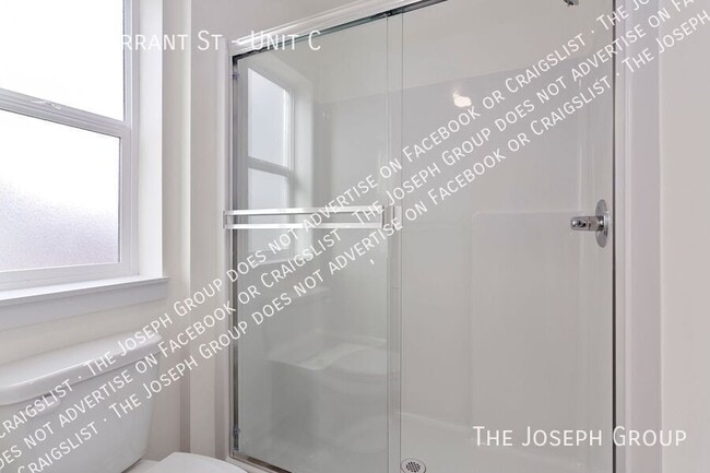 Building Photo - 2237 Currant St