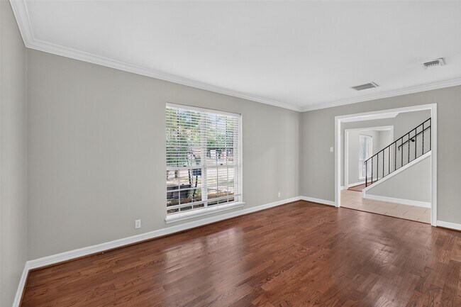 Building Photo - 1503 Shannon Valley Dr