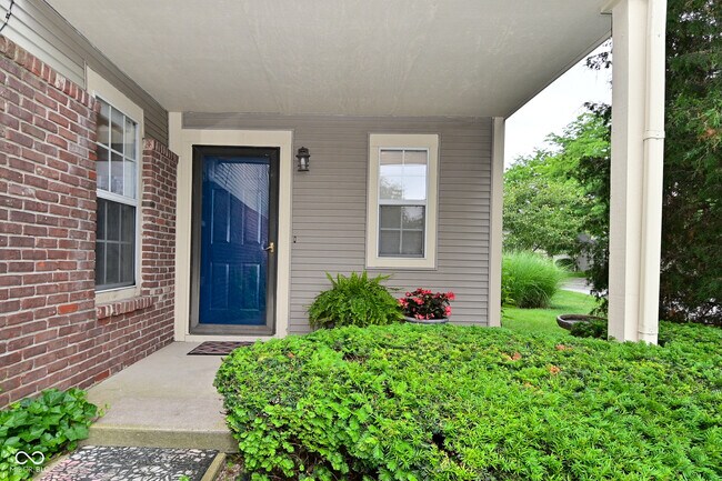 Building Photo - 9477 Aberdare Dr