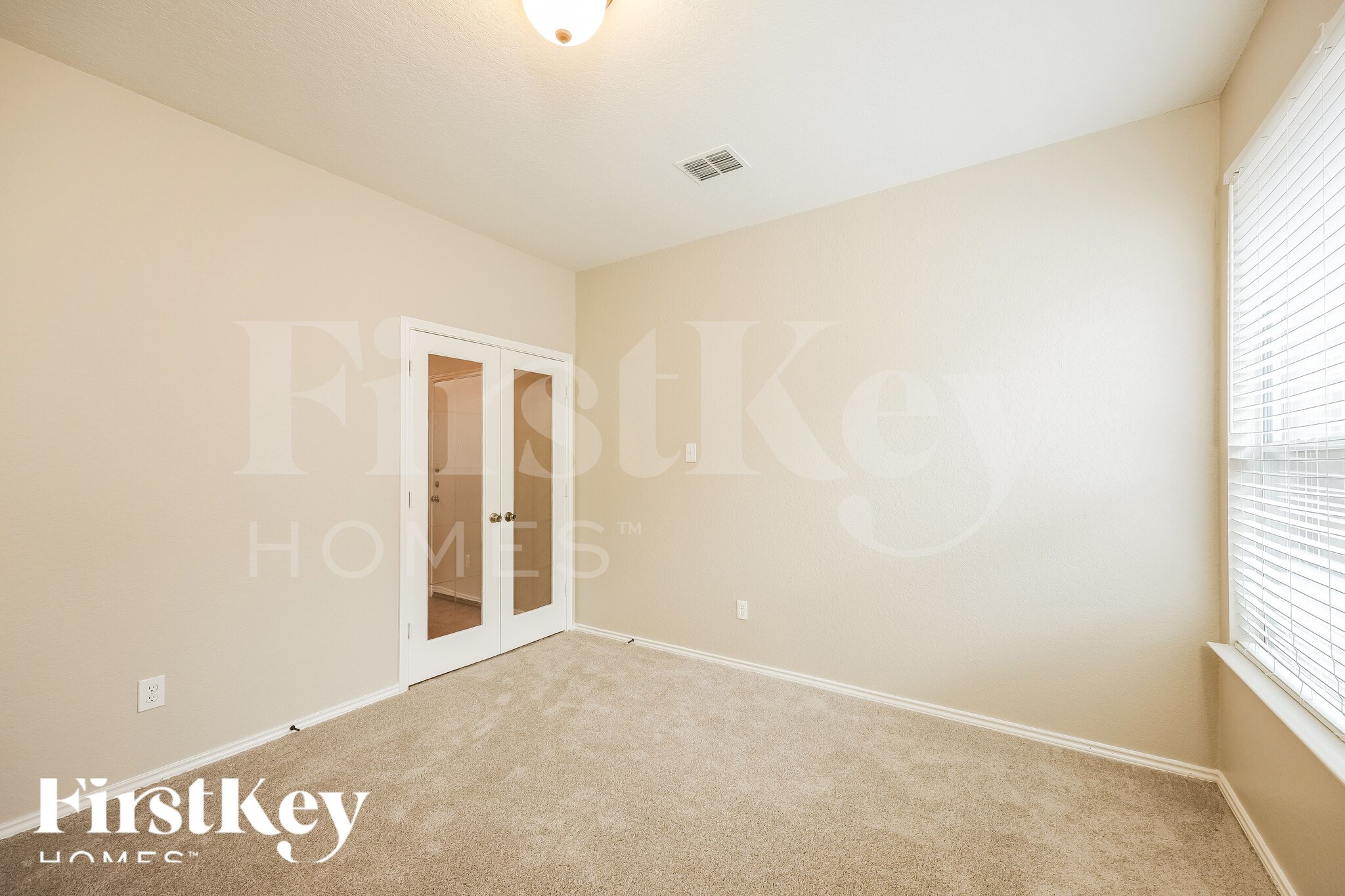 Building Photo - 6203 Palmetto Way