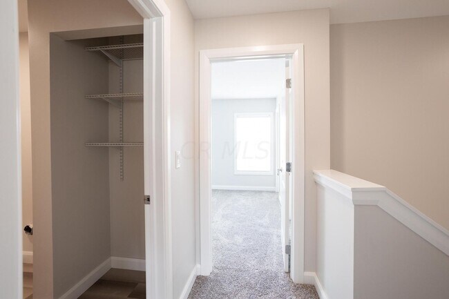 Building Photo - Townes of West Albany