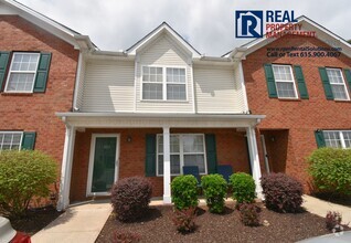 Building Photo - Wonderful 2BR/2.5BA townhome less than 1 m...