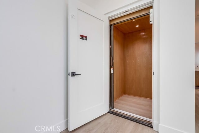 Building Photo - 128 Avenida Sierra