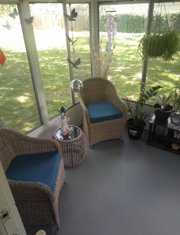 Building Photo - 35348 Sheffield St