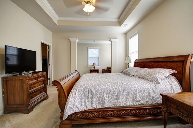 Building Photo - Stunning 4 bedroom in Park West - Mt. Pleasant