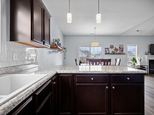 Building Photo - 239 Sailor St