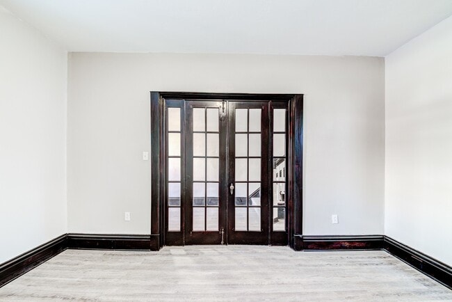 Building Photo - 426 Edgemont St