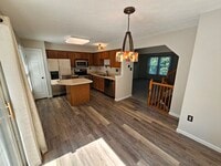 Building Photo - 351 Murrays Ln