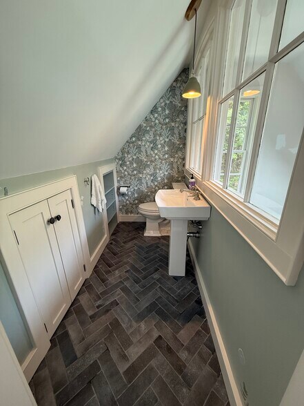 Building Photo - 108 Lindsay Hill Rd