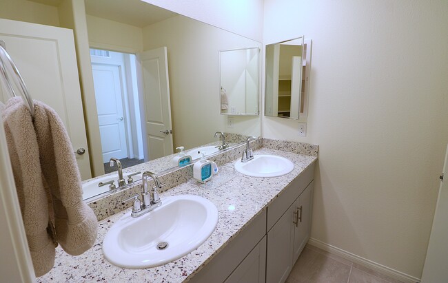 Hall Bath - 7231 Alabaster Peak St