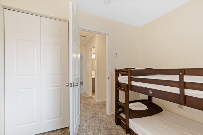 Building Photo - 276 Broad St