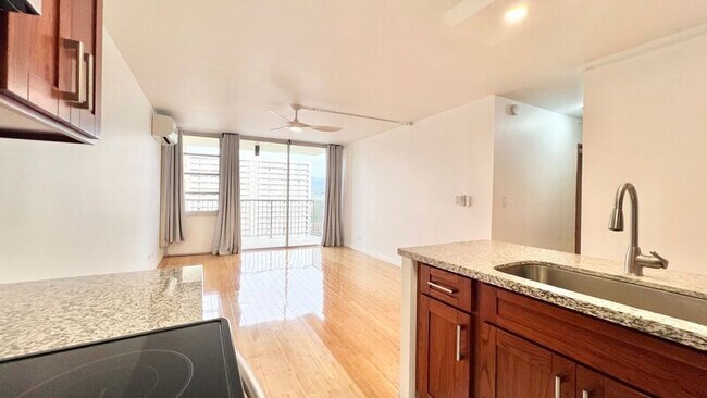 Building Photo - 3161 Ala Ilima St