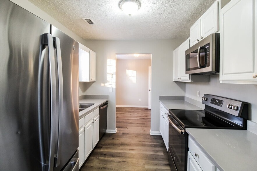 Building Photo - 39 Fairview Dr