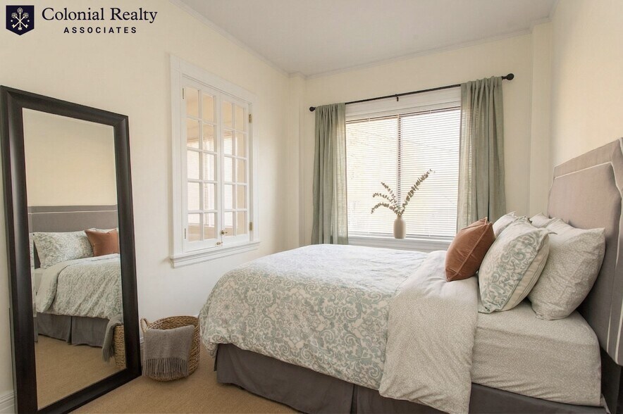 Building Photo - 230 Walnut St