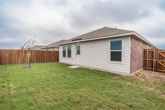 Building Photo - 2022 Shady Oaks Dr