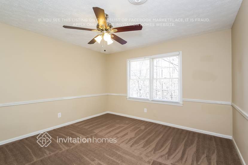 Building Photo - 5281 Shallow Wood Ln