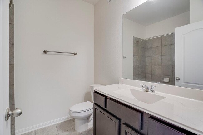 Building Photo - 576 Ferrule Dr