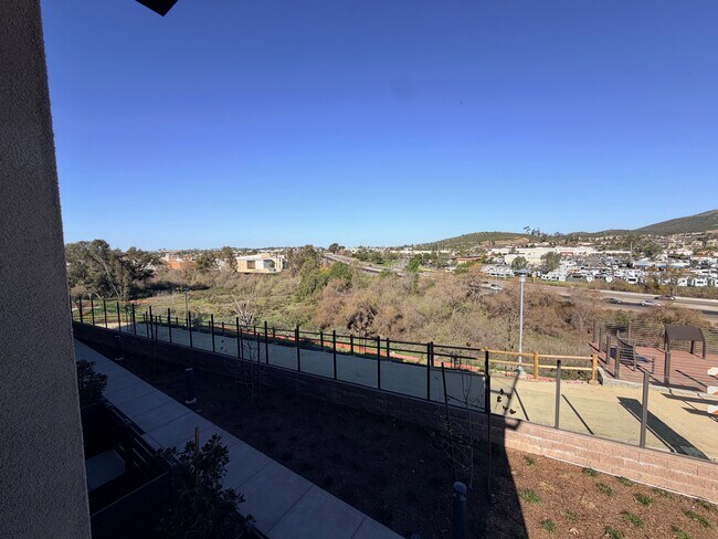 Building Photo - 470 Caliper Wy