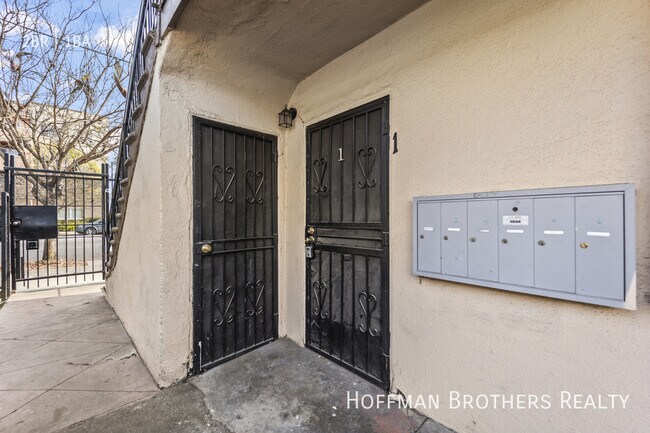 Building Photo - 8027 S. Broadway-6