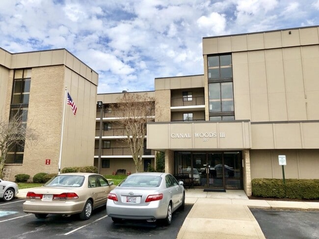 Primary Photo - 227 Canal Park Dr