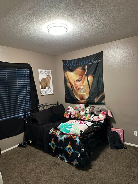 Building Photo - 217 Overleaf Way