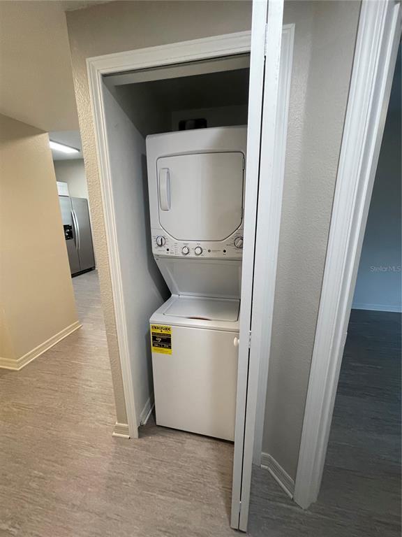 Building Photo - 6004 Portsdale Pl