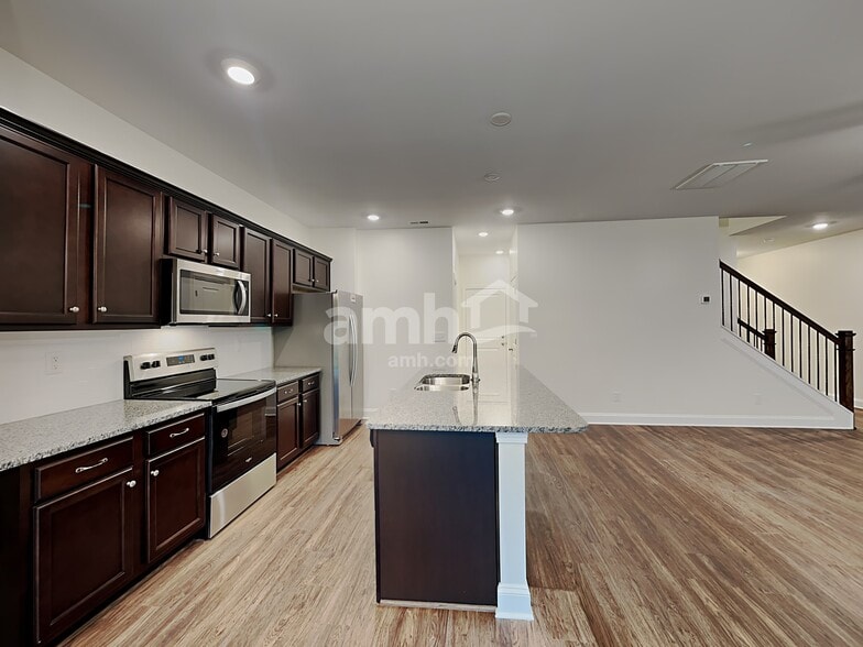 Building Photo - 1005 Bethany Dallas Dr