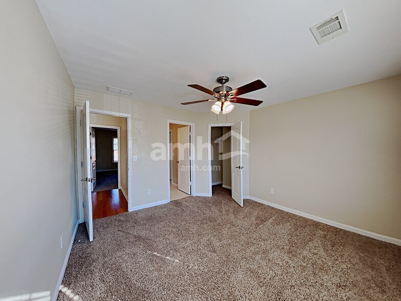 Building Photo - 4968 Stone Moss Way