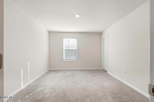 Building Photo - 86768 Mainline Rd