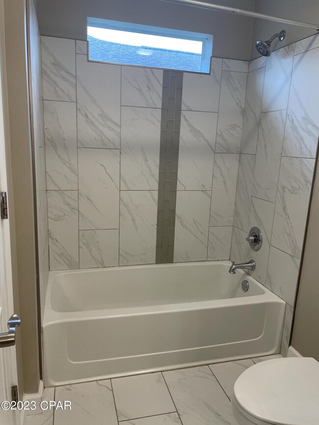 Building Photo - 102 Michelle Ct