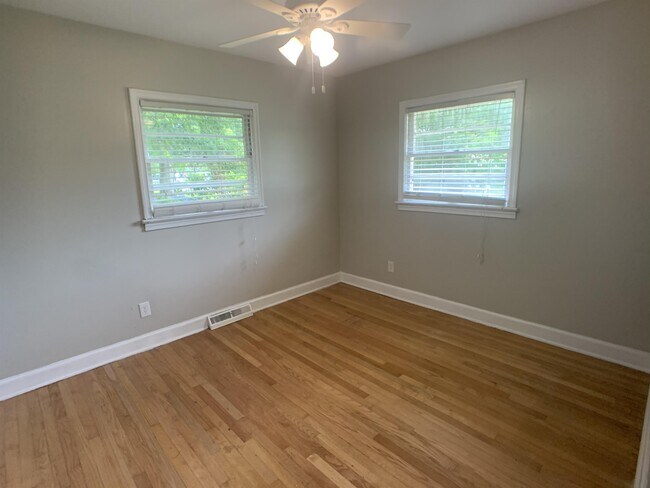 Building Photo - 1714 McHenry Ave