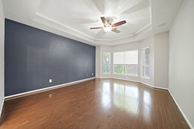 Building Photo - 6402 Parkriver Crossing