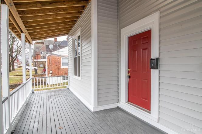 Building Photo - 723 Considine Ave