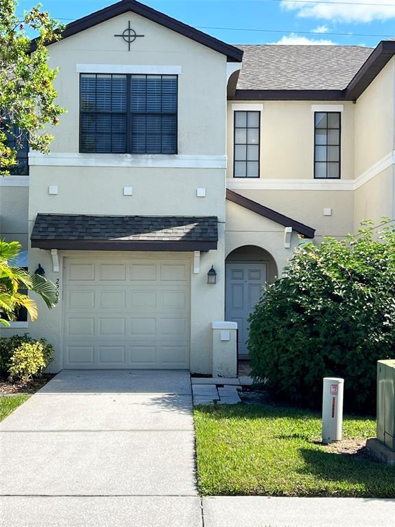 Building Photo - 2202 Seven Oaks Dr