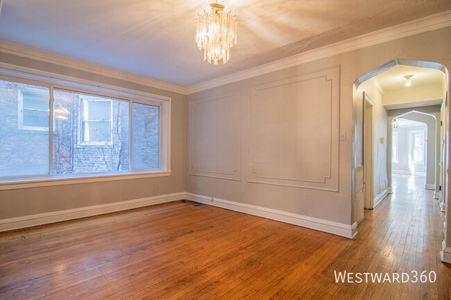 Building Photo - 7841 S Kingston Ave