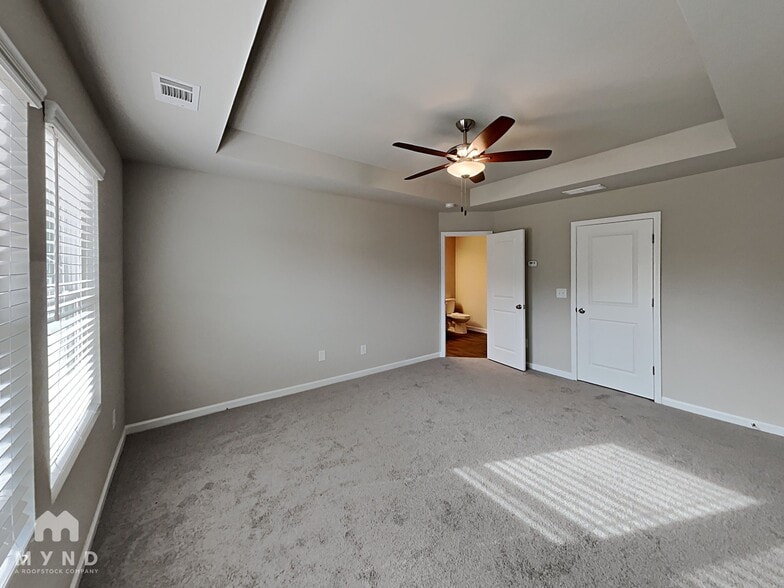 Building Photo - 6171 Redan Overlook