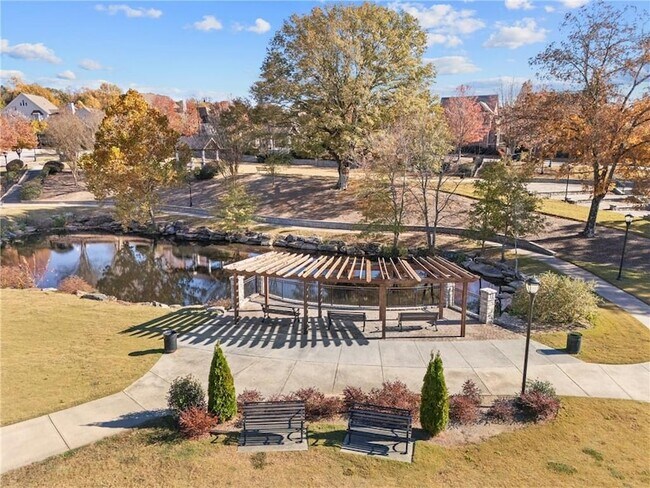 Building Photo - 1961 James Red Moore Blvd