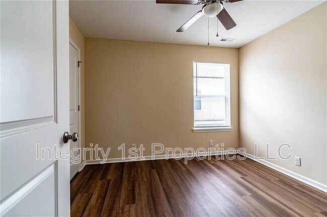Building Photo - 1506 Park Ave
